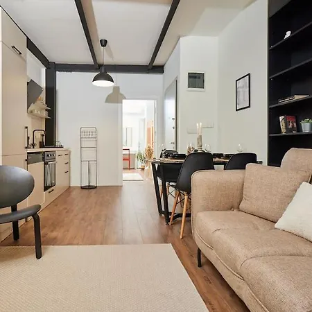 Stunning 2br 1 Min Metro&galata