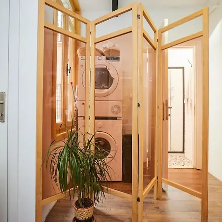 Daire Stunning 2br 1 Min Metro&galata İstanbul