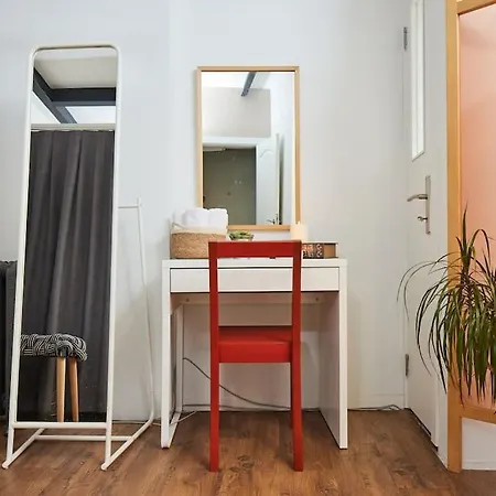 Apartment Stunning 2br 1 Min Metro&galata