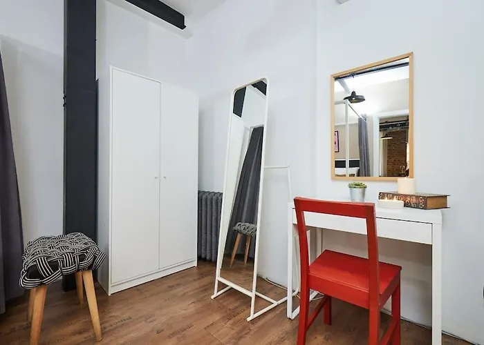 Stunning 2br 1 Min Metro&galata Apartmán