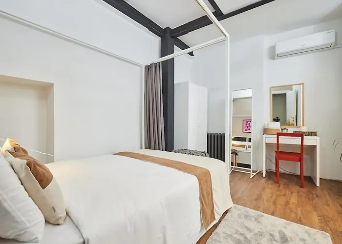 Stunning 2br 1 Min Metro&galata Apartment Istanbul