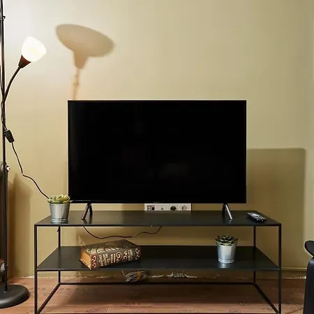 Stunning 2br 1 Min Metro&galata Istambul