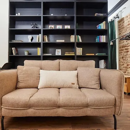 Stunning 2br 1 Min Metro&galata * Istambul